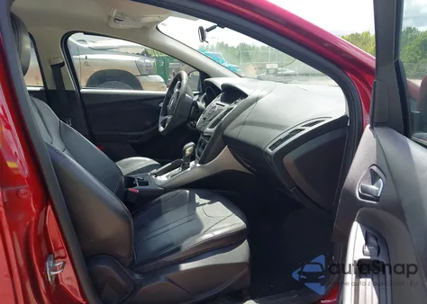 2014 Ford Focus Se из США, поврежденный, VIN 1FADP3F2XEL330795